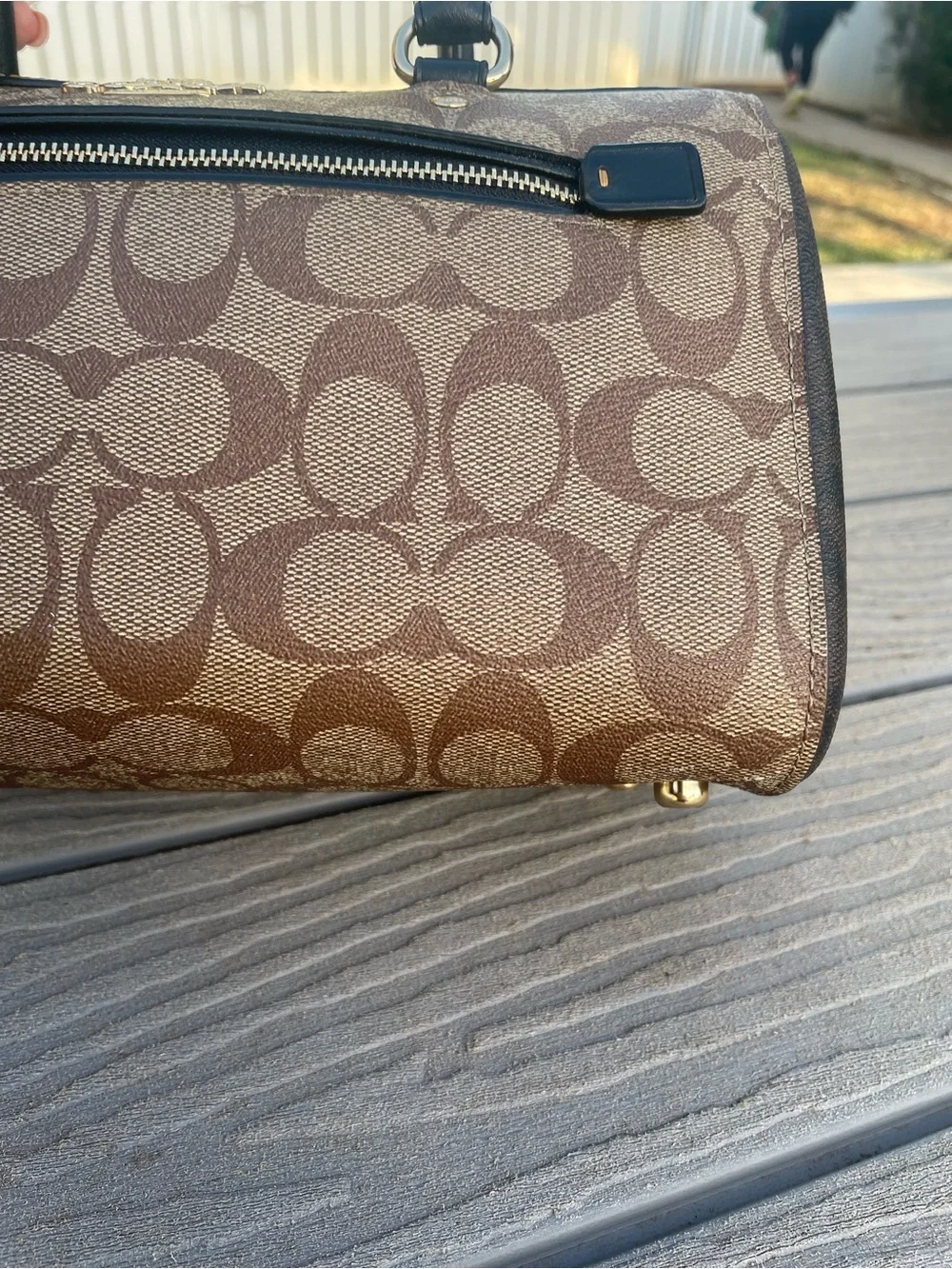 Coach classic medium